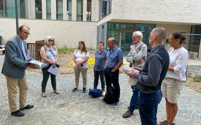 Besuch aus Israel am "Keller Pins"