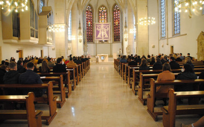 Festgottesdienst zur Firmung um 11.30 Uhr